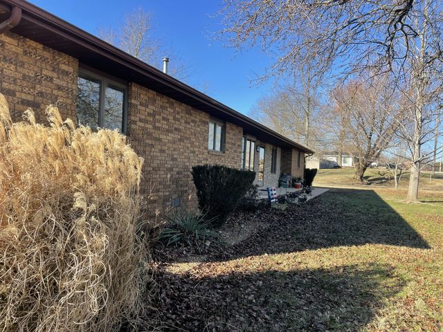 607 Kottmeier Street, Ava, MO 65608