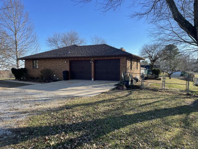 607 Kottmeier Street, Ava, MO 65608
