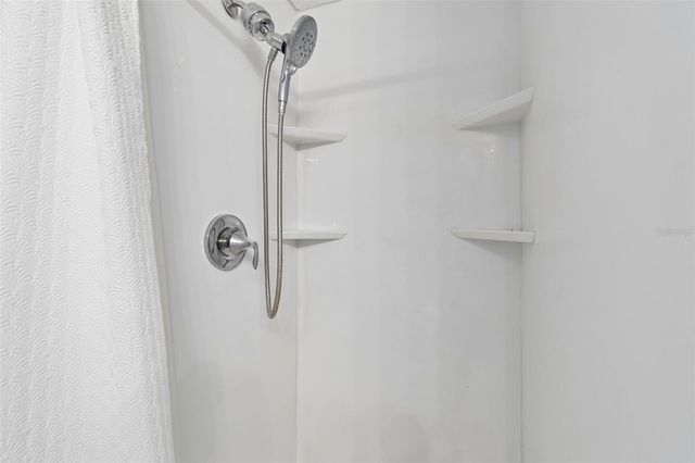 12300 PARK BOULEVARD 221, Seminole, FL 33772