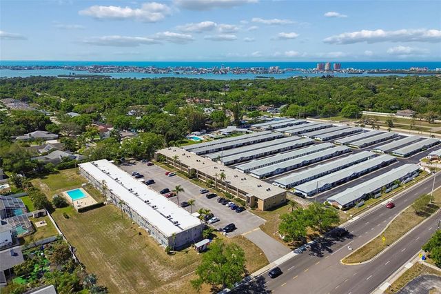 12300 PARK BOULEVARD 221, Seminole, FL 33772