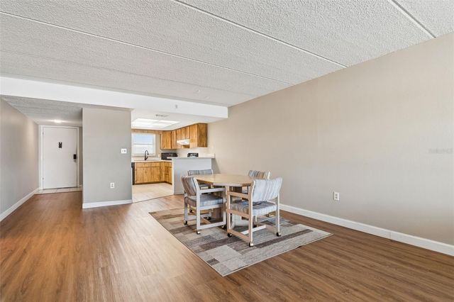 12300 PARK BOULEVARD 221, Seminole, FL 33772