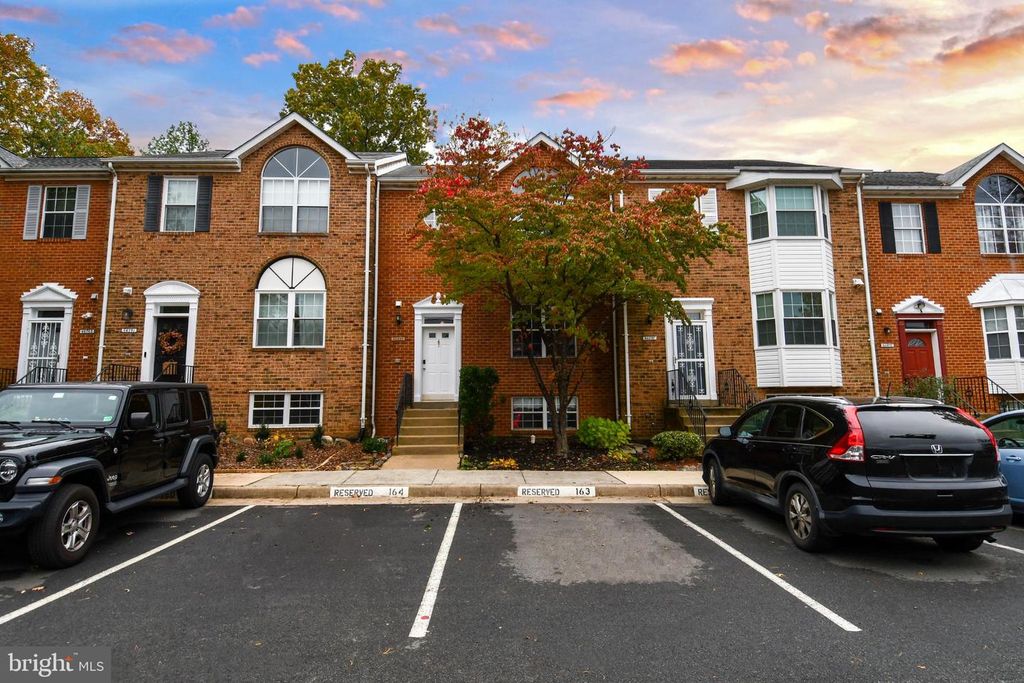 46699 PARAGON TER, Sterling, VA 20164