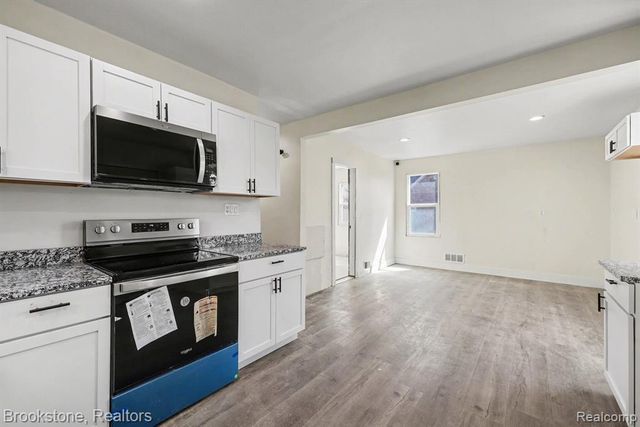 5533 Sheridan Street, Detroit, MI 48213