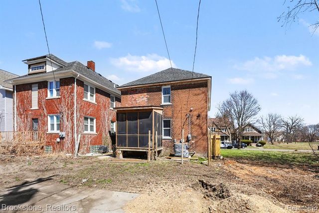 5533 Sheridan Street, Detroit, MI 48213