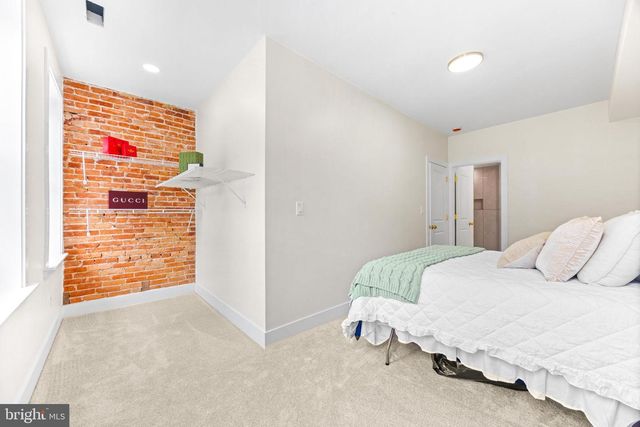 833 EDMONDSON AVE, Baltimore, MD 21201