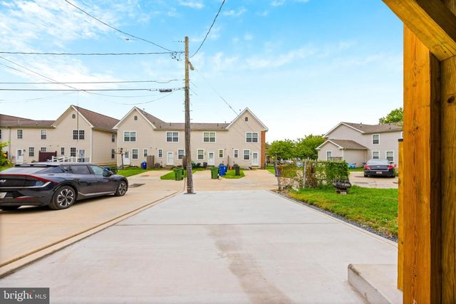 833 EDMONDSON AVE, Baltimore, MD 21201