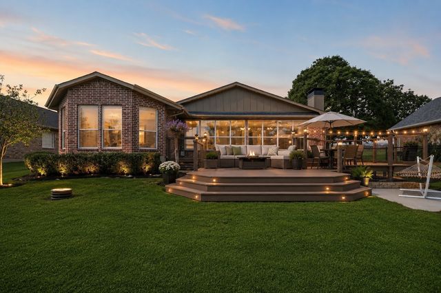 533 Kiowa Drive W, Lake Kiowa, TX 76240