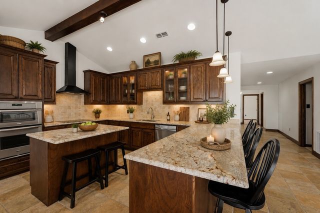 533 Kiowa Drive W, Lake Kiowa, TX 76240