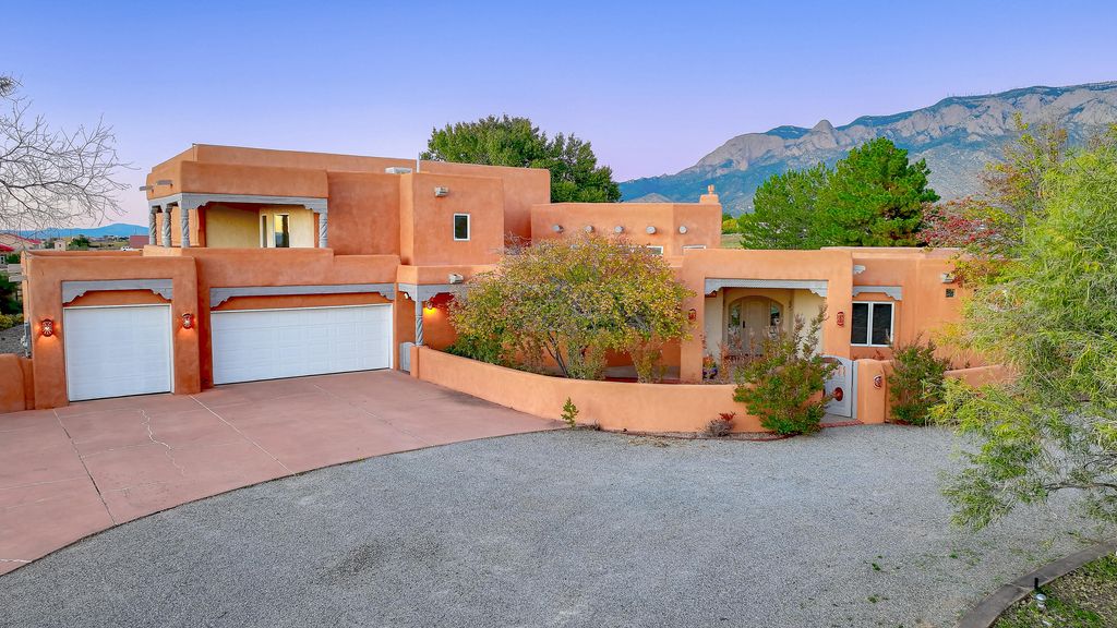 9621 San Francisco Road NE, Albuquerque, NM 87122