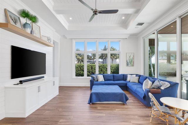 3700 NE 24th Avenue, Lighthouse Point, FL 33064