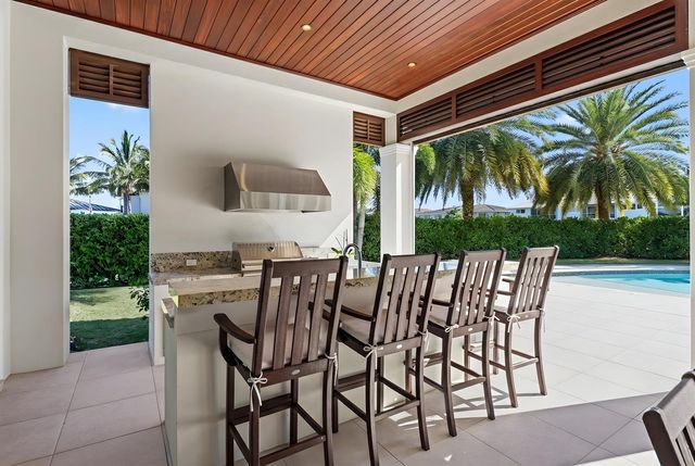 3700 NE 24th Avenue, Lighthouse Point, FL 33064