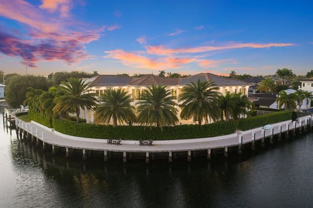 3700 NE 24th Avenue, Lighthouse Point, FL 33064