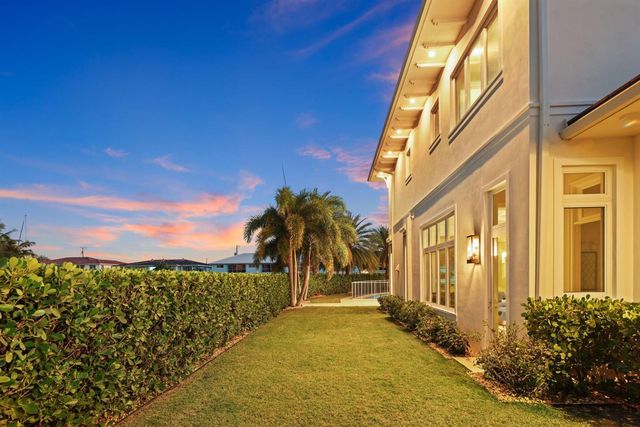 3700 NE 24th Avenue, Lighthouse Point, FL 33064