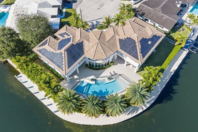 3700 NE 24th Avenue, Lighthouse Point, FL 33064