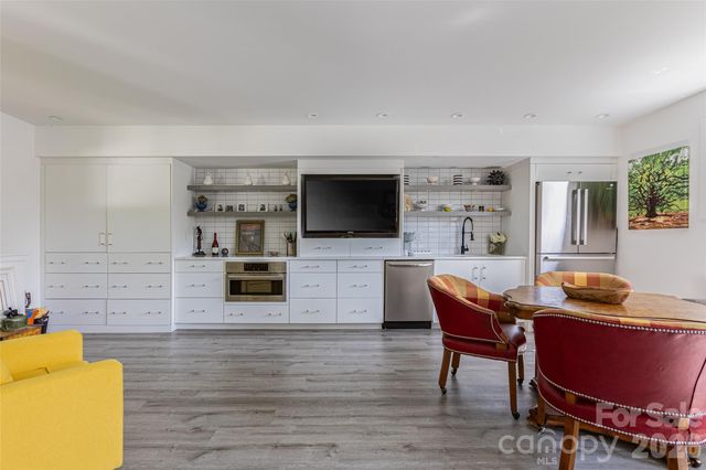 4547 Craig Avenue, Charlotte, NC 28211