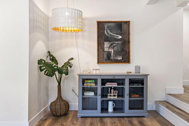 1317 Cloverleaf DR, Austin, TX 78723