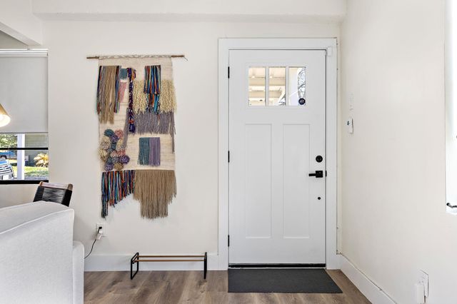 1317 Cloverleaf DR, Austin, TX 78723