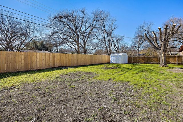 1317 Cloverleaf DR, Austin, TX 78723