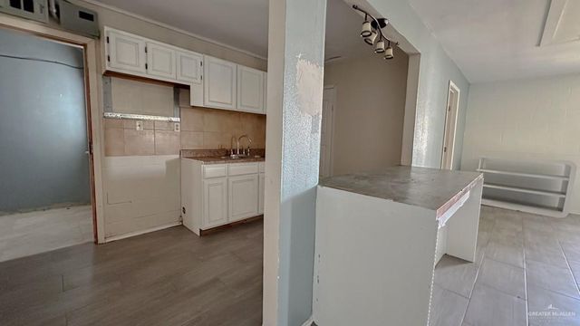 1230 Moon Lake N Street, Progreso Lakes, TX 78596