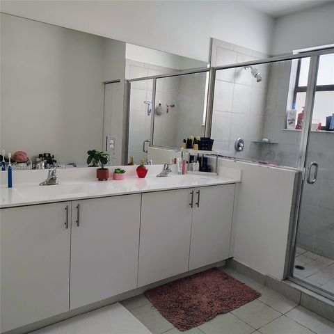 23074 SW 128th Pl, Miami, FL 33170