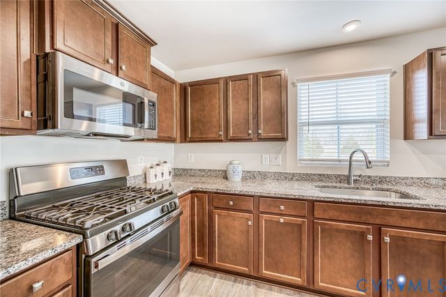 7410 E Danube Loop, New Kent, VA 23124