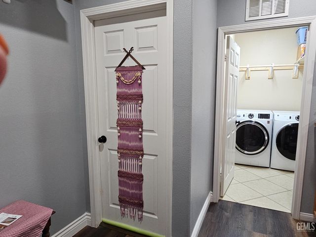 11726 Christmas Rose Drive, Bakersfield, CA 93311