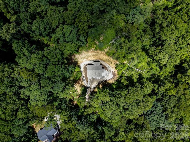 73 Rocking Porch Road, Asheville, NC 28805