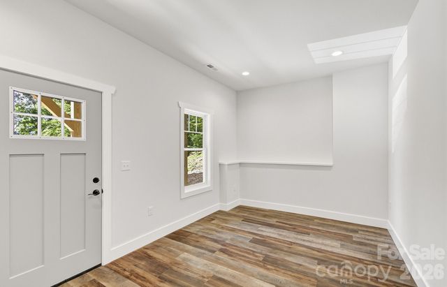73 Rocking Porch Road, Asheville, NC 28805