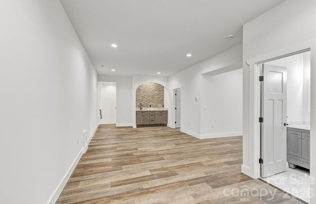 73 Rocking Porch Road, Asheville, NC 28805