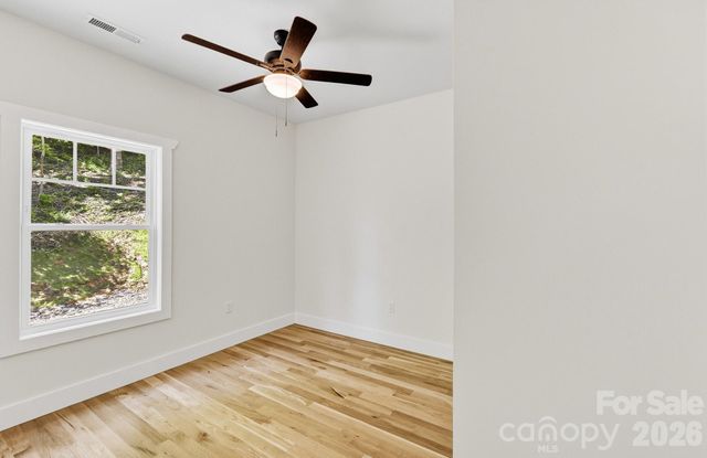 73 Rocking Porch Road, Asheville, NC 28805