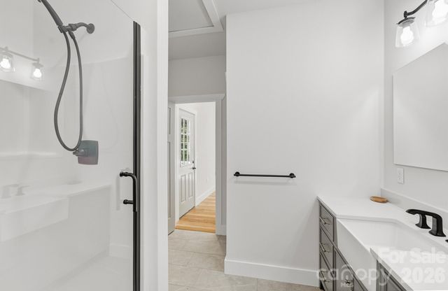 73 Rocking Porch Road, Asheville, NC 28805