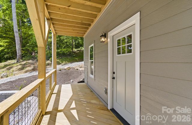 73 Rocking Porch Road, Asheville, NC 28805