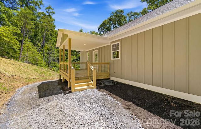 73 Rocking Porch Road, Asheville, NC 28805