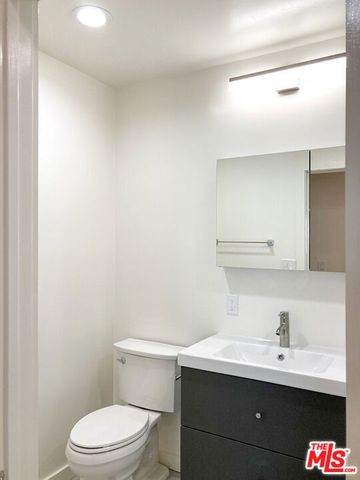 1249 23rd Street A, Santa Monica, CA 90404