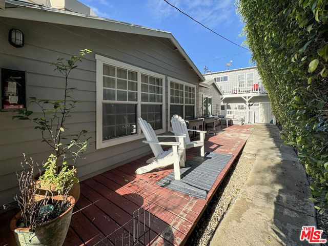 1249 23rd Street A, Santa Monica, CA 90404