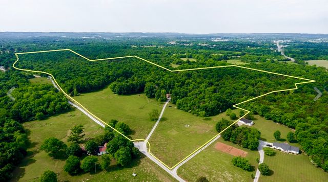 1545 Irwin Rd, Lewisburg, TN 37091