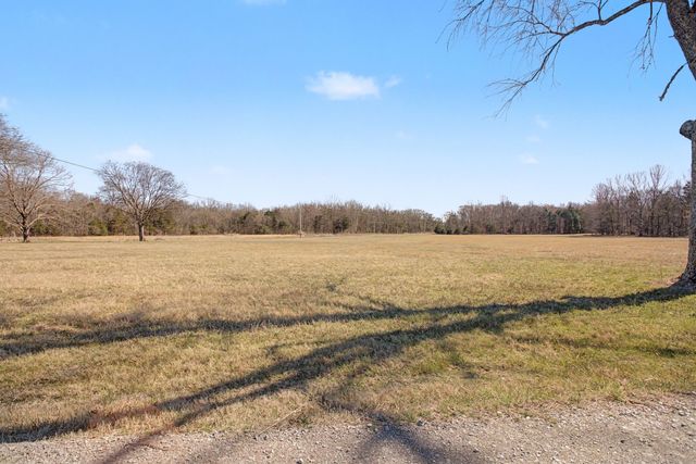 1545 Irwin Rd, Lewisburg, TN 37091