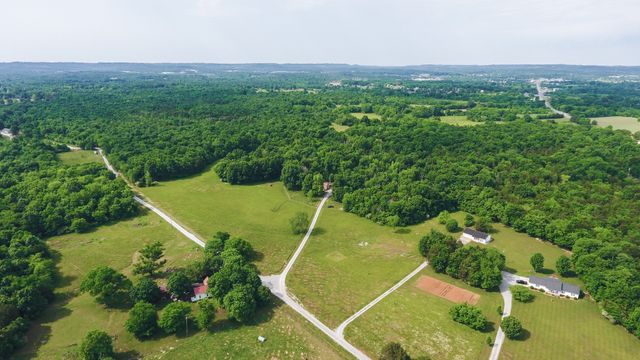 1545 Irwin Rd, Lewisburg, TN 37091