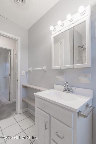 4504 BARNES Road, Jacksonville, FL 32207