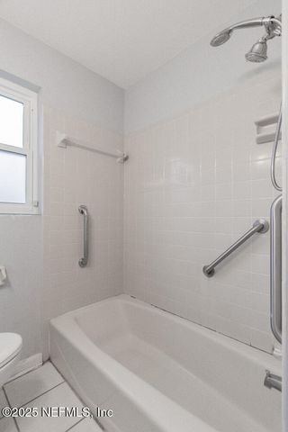 4504 BARNES Road, Jacksonville, FL 32207