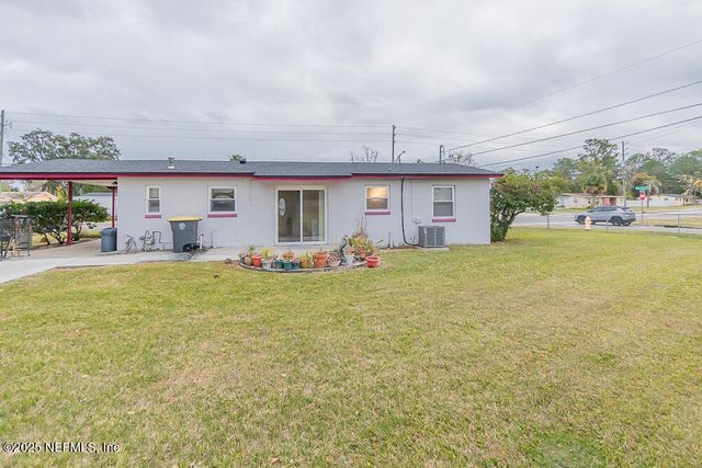 4504 BARNES Road, Jacksonville, FL 32207
