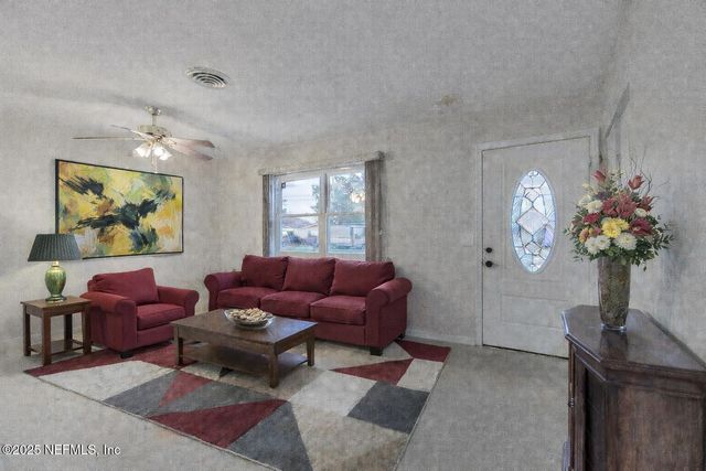 4504 BARNES Road, Jacksonville, FL 32207