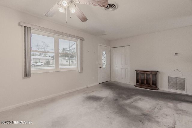 4504 BARNES Road, Jacksonville, FL 32207