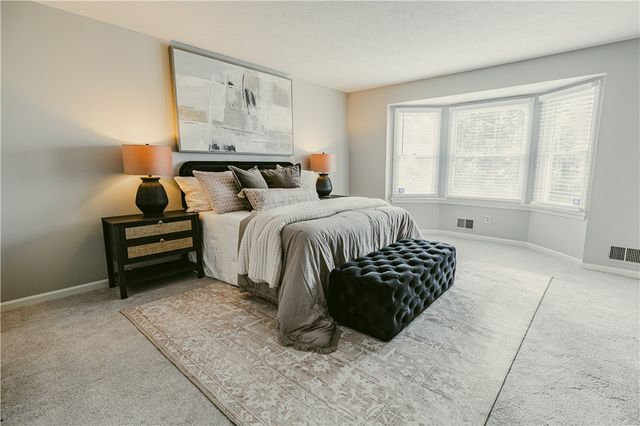 157 Wood Creek Drive, Pittsford, NY 14534