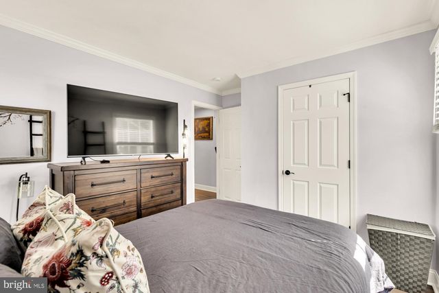 1024-B BRIXTON CT, Sterling, VA 20164