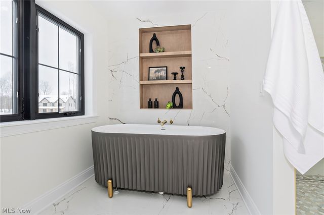 2846 Rocky Ridge Drive, Westlake, OH 44145