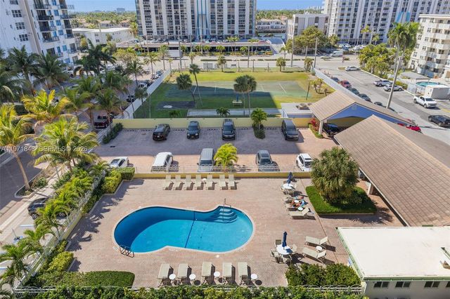 2001 S Surf Rd 6A, Hollywood, FL 33019