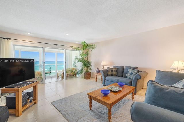 2001 S Surf Rd 6A, Hollywood, FL 33019