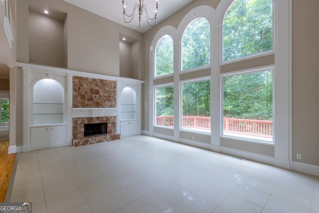8445 Sentinae Chase Drive, Roswell, GA 30076