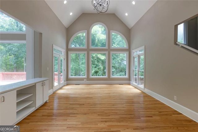8445 Sentinae Chase Drive, Roswell, GA 30076